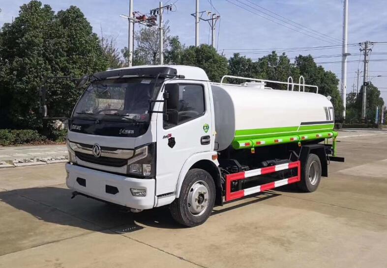 東風多利卡灑水車