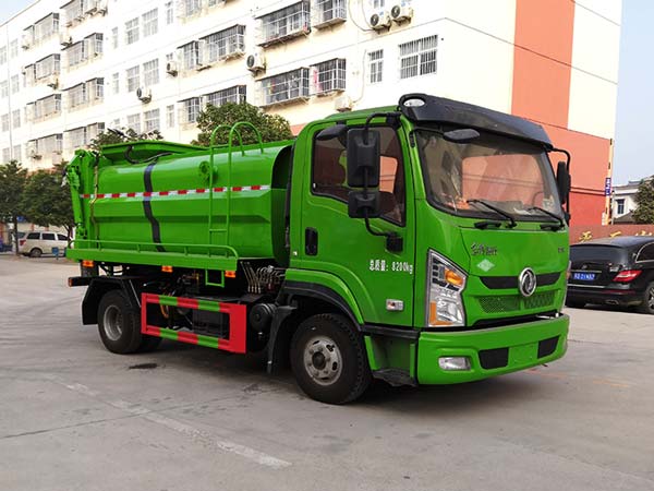 東風(fēng)專底輕卡餐廚垃圾車